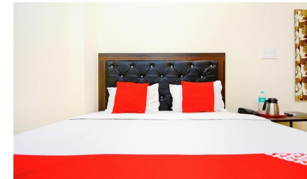 Hotel Golden Height Chandīgarh 외부 사진